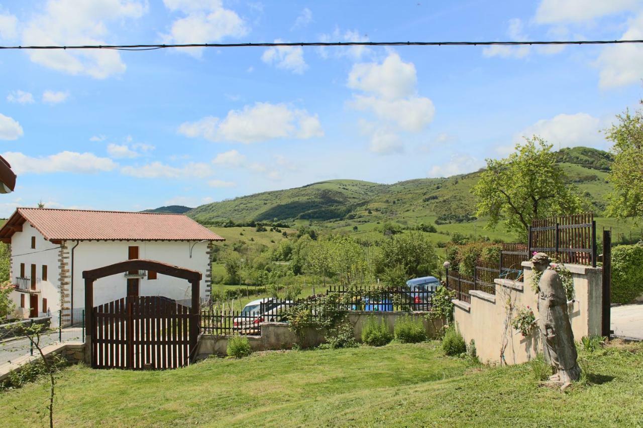 Lazkotzenea Guest House Mezkiriz Ngoại thất bức ảnh